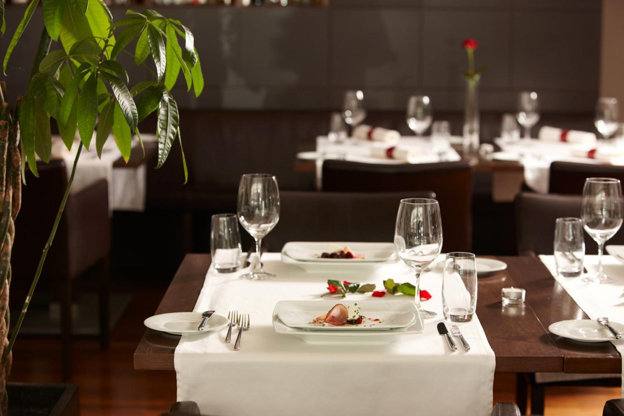 Hotel Restaurant Roessli Бад Рагаз Екстериор снимка